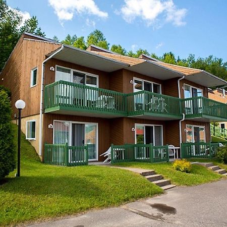 Chalets Condos Sur Le Fjord LʼAnse-Saint-Jean Exteriör bild